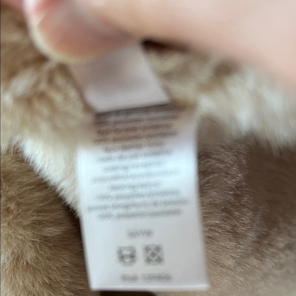 VENUS Cream Teddy Jacket with Wide Lapels - Picture 7 of 7